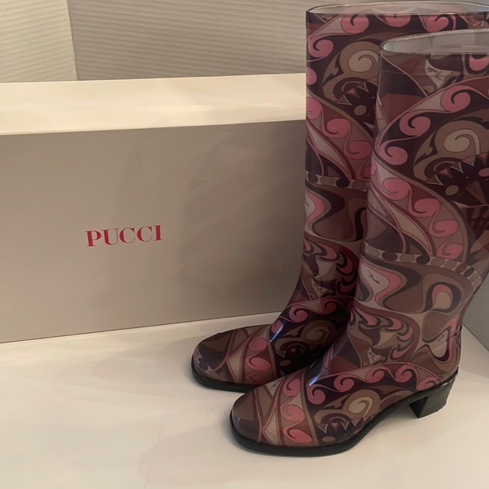 Authentic Pucci wellingtons. Comfy heel . Classic fun colors/ design. 38 Euro